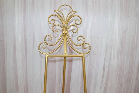 Gold Metal Easel - 1.5m 