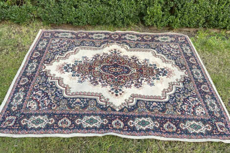Persian Rug - Queens (M) 2.3m x 1.6m