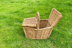 Large Picnic Basket (handle)