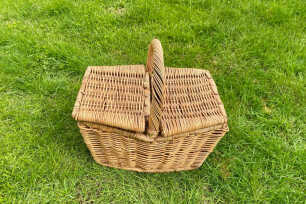 Large Picnic Basket (handle)