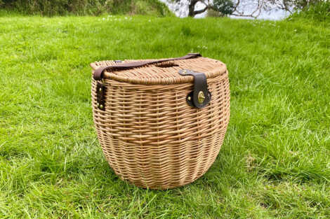 Curved Picnic Basket (leather strap)