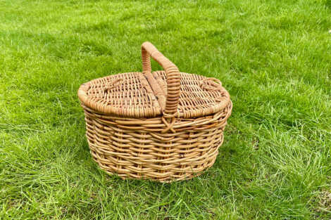 Oval Picnic Basket