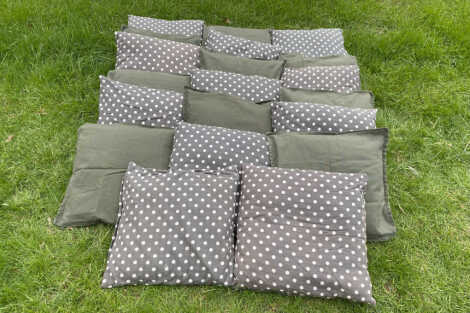 'Nothing but Olives' Cushion Package (20)