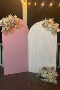 'The Haylee' Backdrop + Florals Package